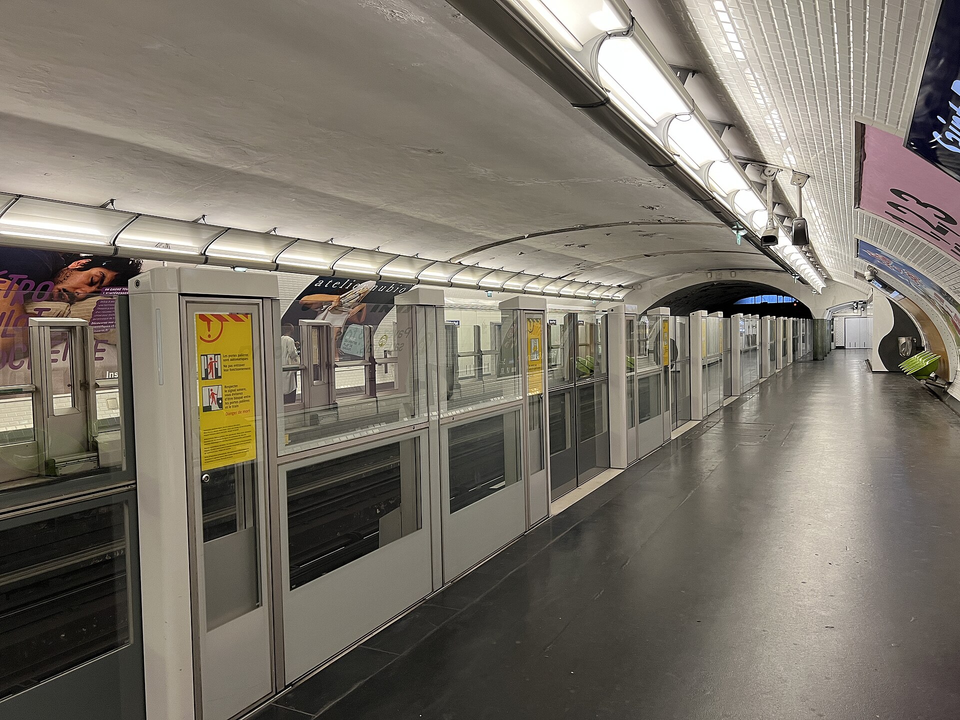 Imagem de referência de Saint-Paul, descrito nos dados abertos como estação do Metropolitano de Paris