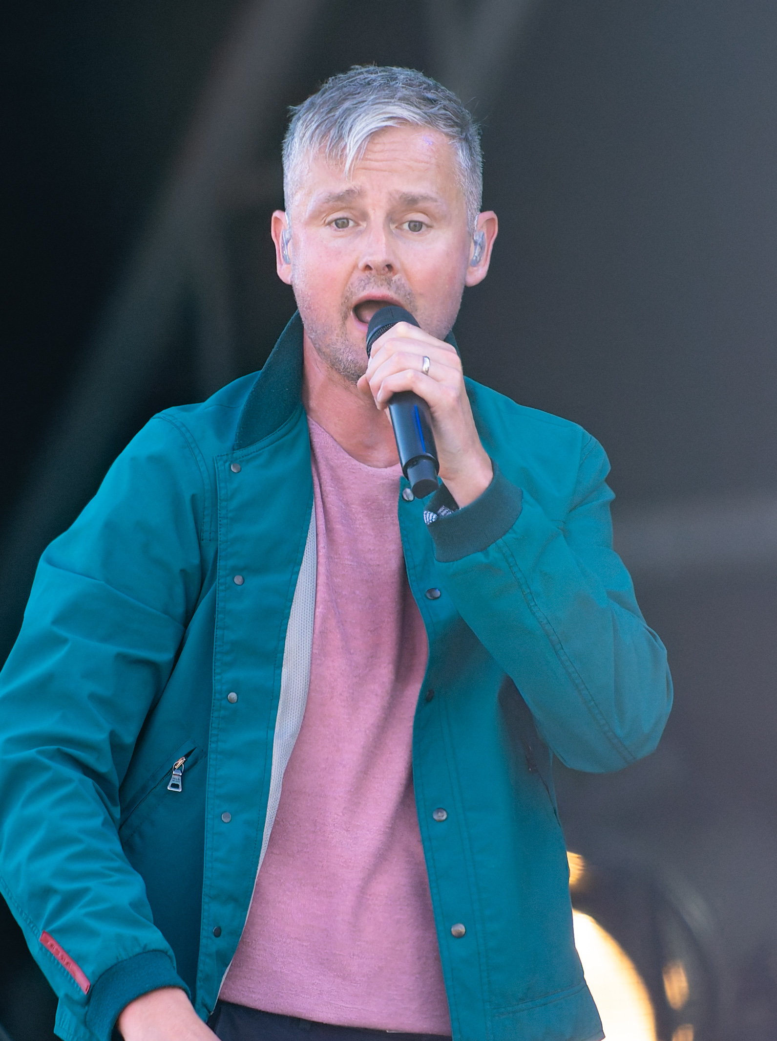 Imagem de referência de Tom Chaplin, descrito nos dados abertos como músico britânico