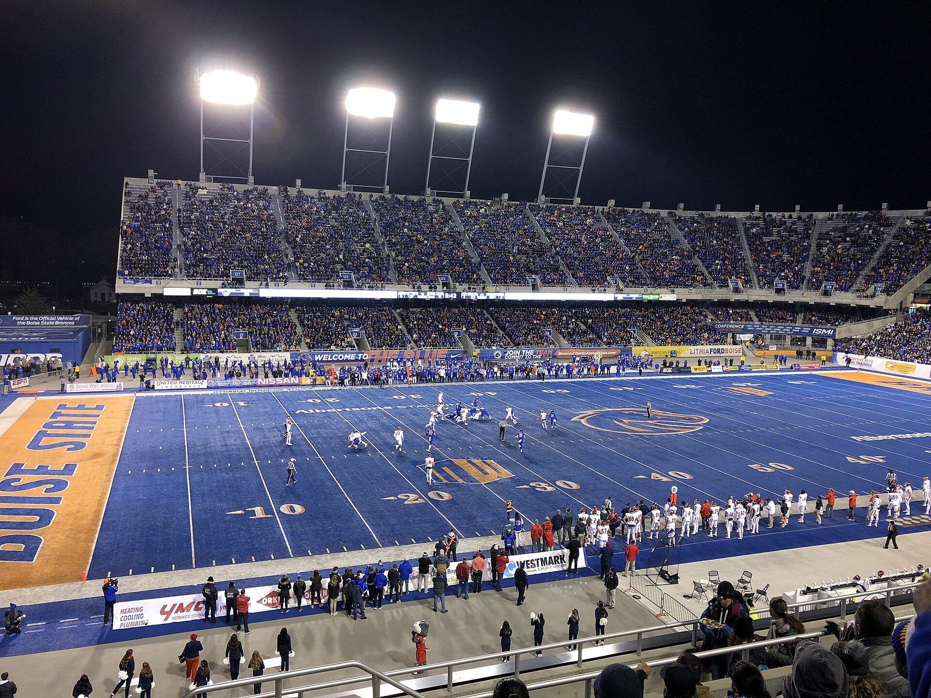 Imagem de referência de Albertsons Stadium, descrito nos dados abertos como estádio em Boise, Estados Unidos