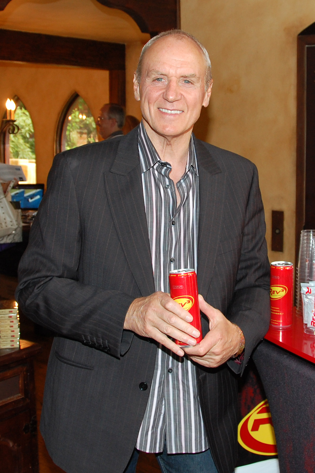Imagem de referência de Alan Dale, descrito nos dados abertos como ator neozelandês