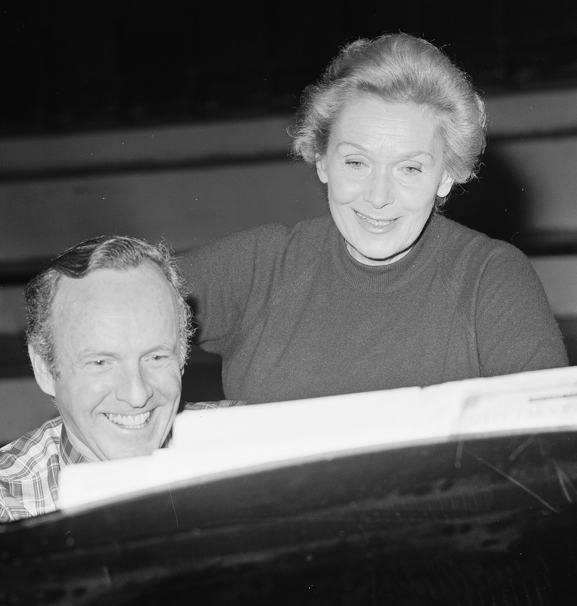 Imagem de referência relacionada a Geoffrey Parsons, item descrito como pianista australiano
