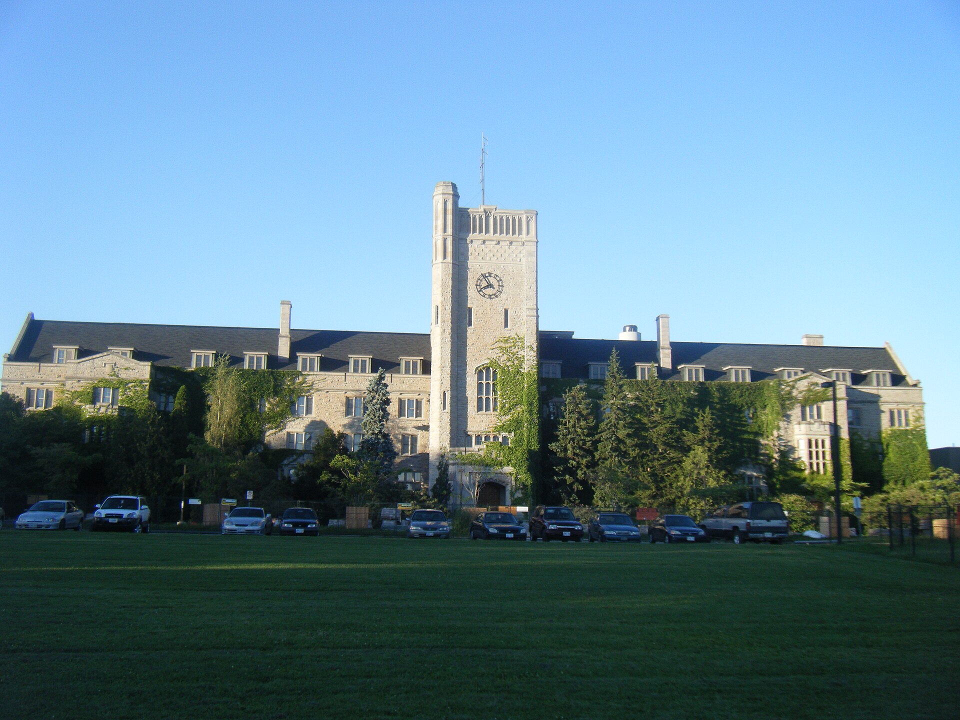 Imagem de referência de Universidade de Guelph, descrito nos dados abertos como universidade ontariense