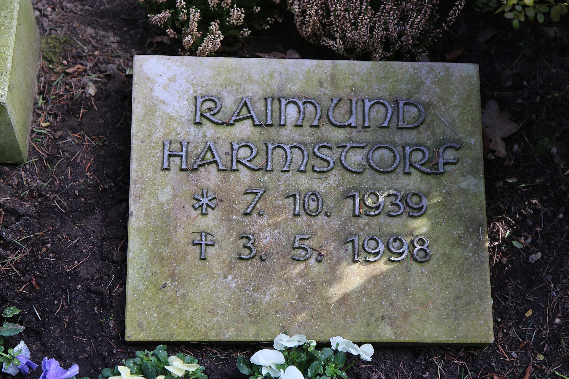 Imagem de referência relacionada a Raimund Harmstorf, item descrito como registro de referência sobre Raimund Harmstorf, organizado a partir de dados estruturados abertos