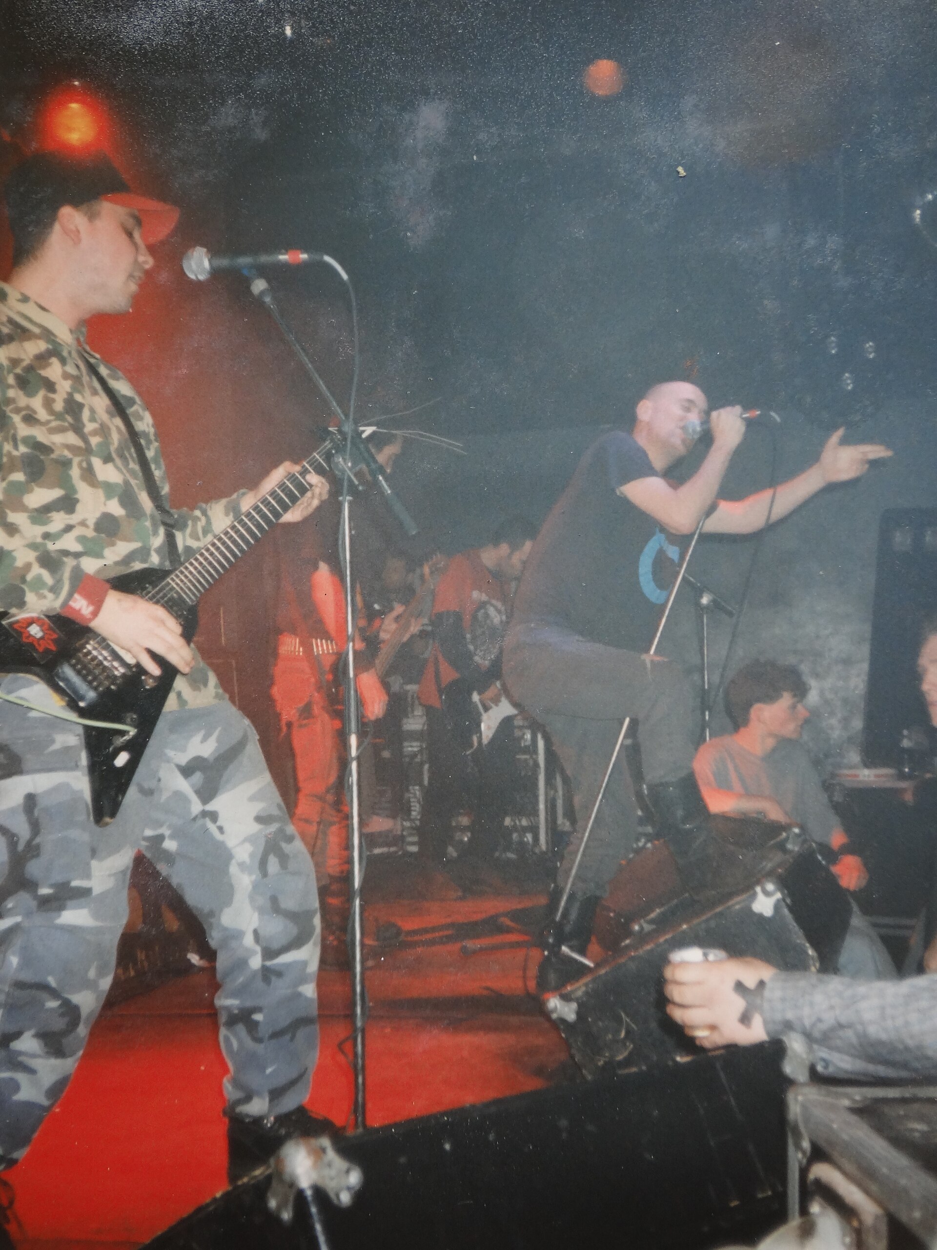Imagem de referência de Chaos UK, descrito nos dados abertos como banda musical