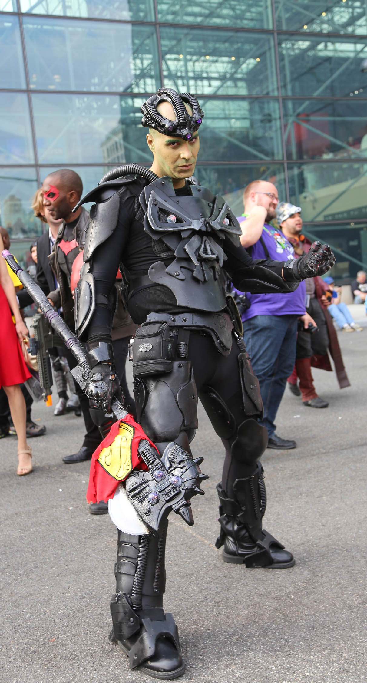Imagem de referência de Brainiac, descrito nos dados abertos como supervilão fictício da dc/"Colecionador de Mundos"