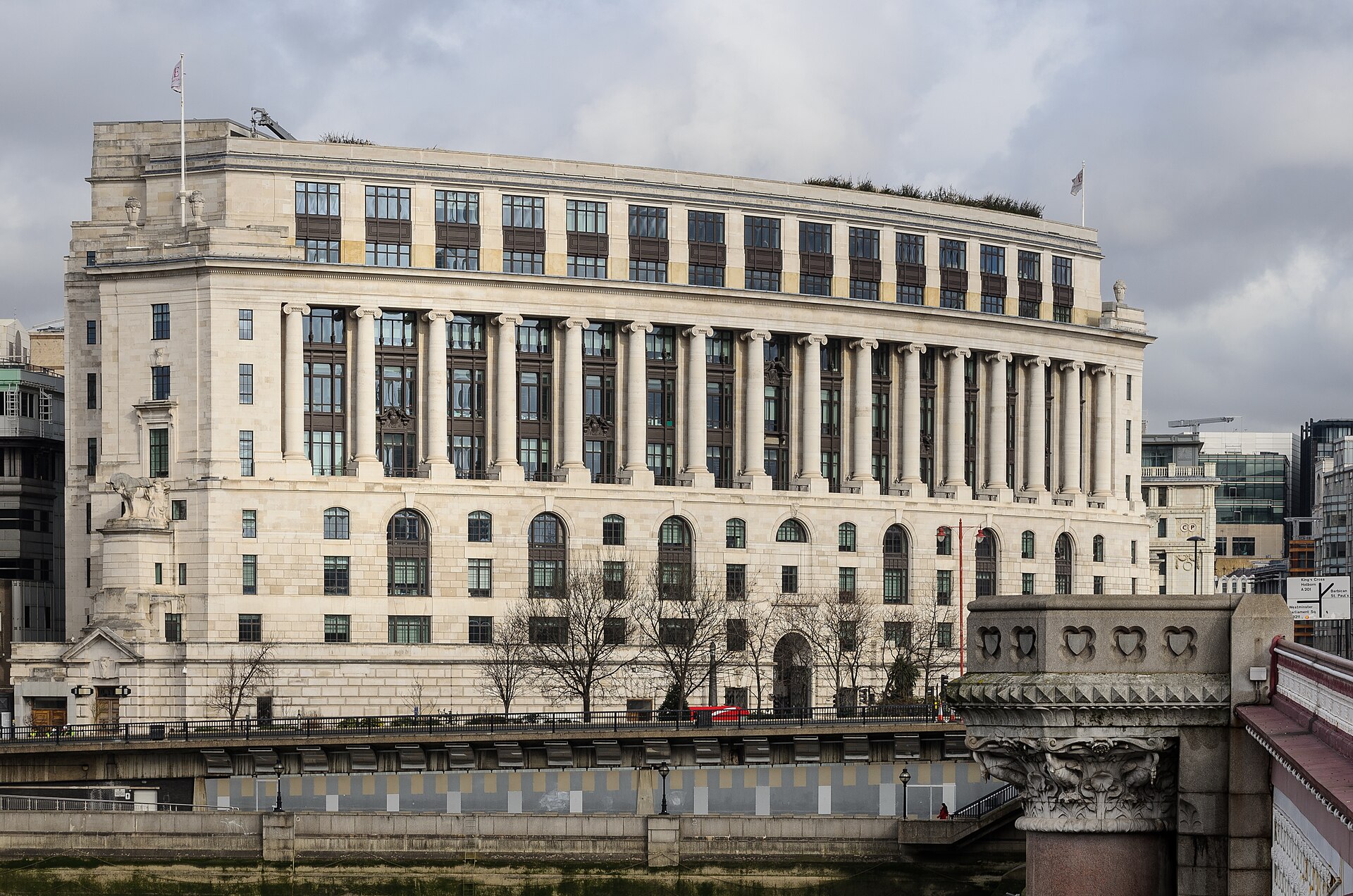Imagem de referência de Unilever, descrito nos dados abertos como empresa multinacional britânica