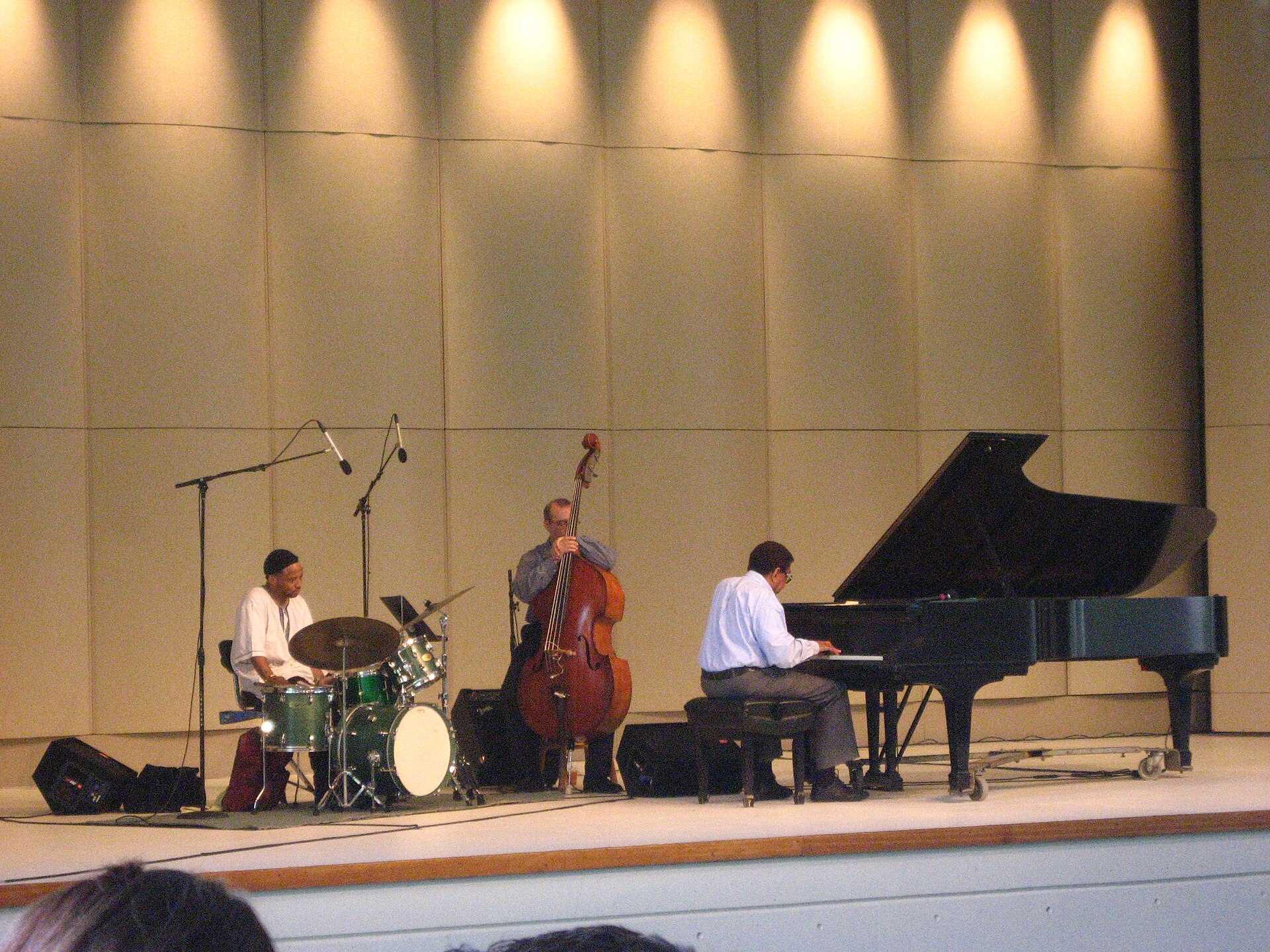 Imagem de referência de Billy Taylor, descrito nos dados abertos como pianista e compositor de jazz
