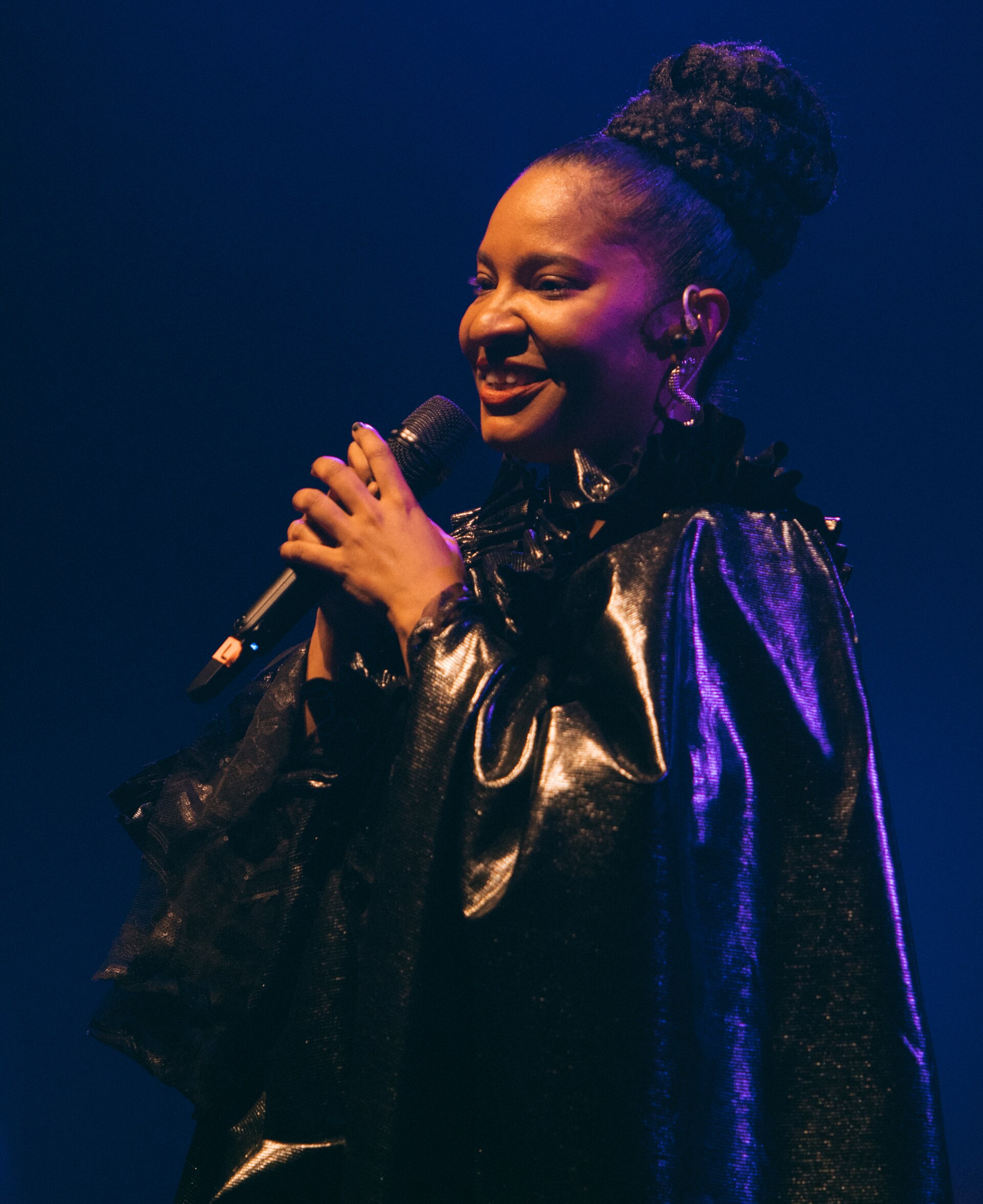 Imagem de referência de Larissa Luz, descrito nos dados abertos como cantora, atriz e compositora brasileira