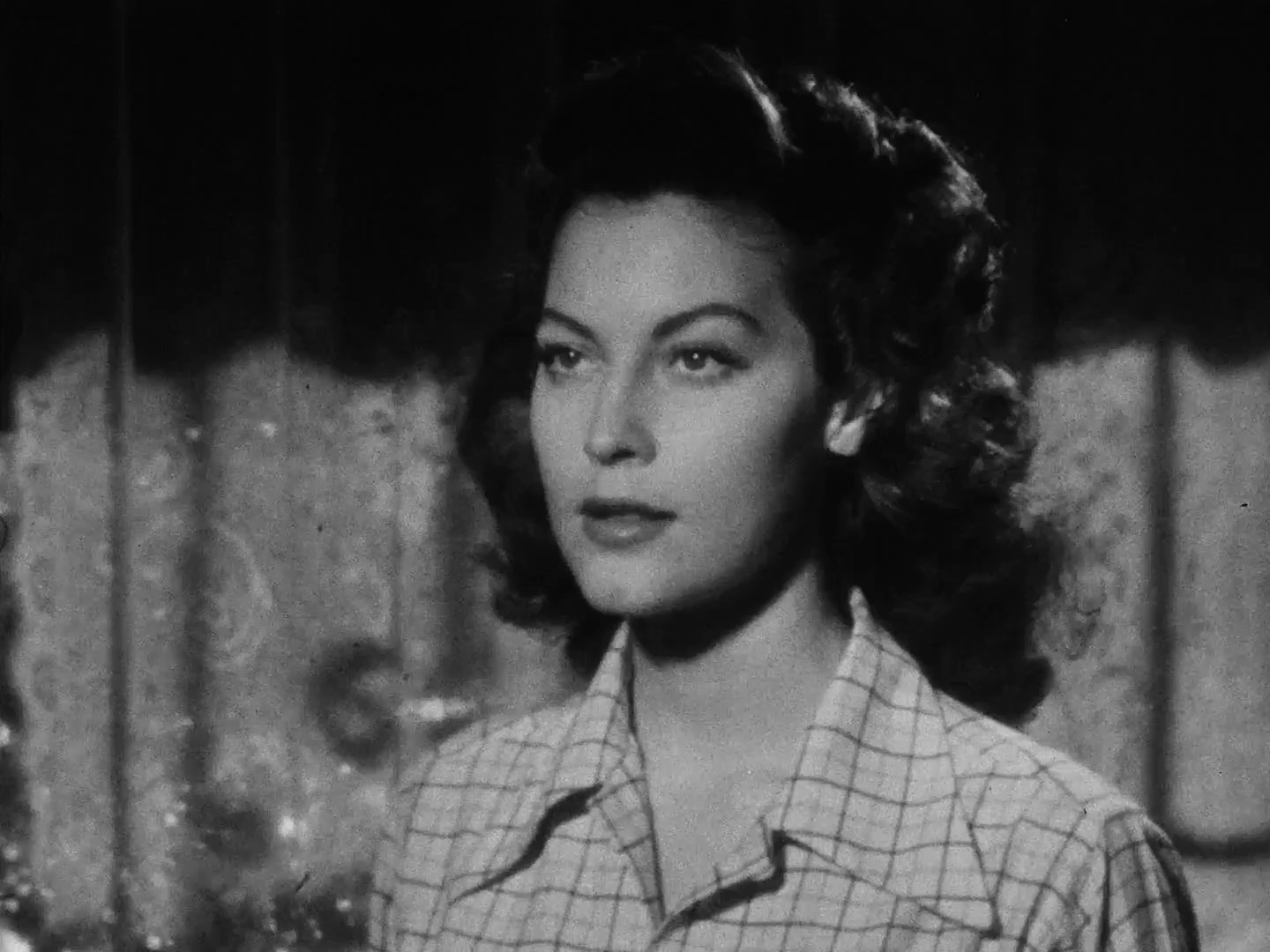 Imagem de referência de Os Assassinos, descrito nos dados abertos como filme de 1946 dirigido por Robert Siodmak