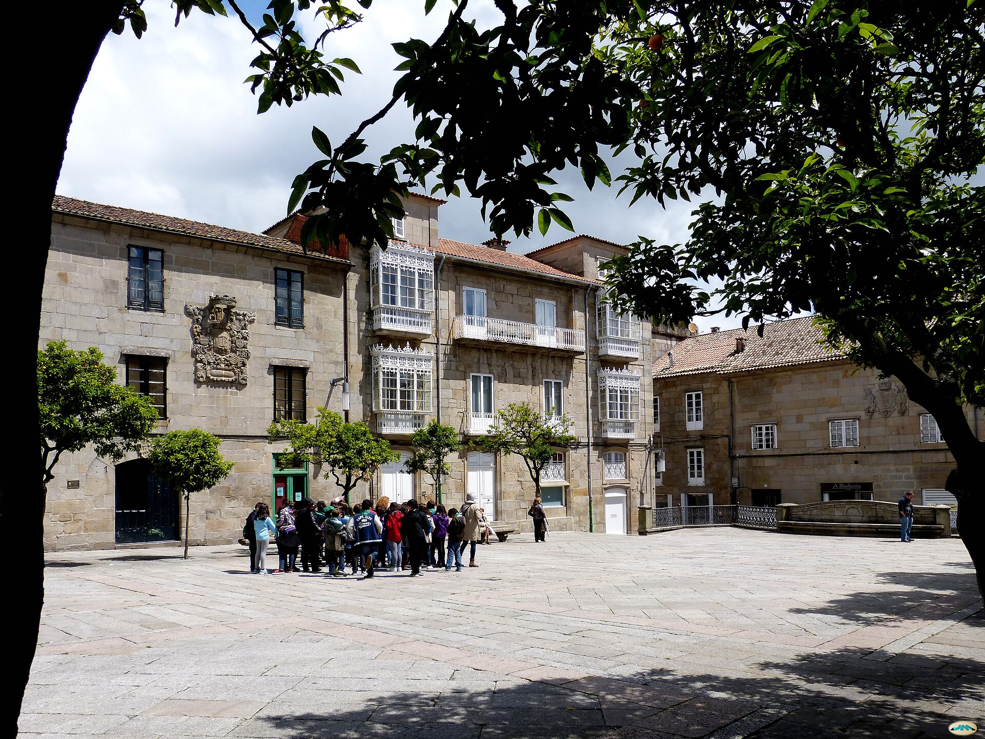 Imagem de referência de Praça do Teucro, descrito nos dados abertos como praça medieval em Pontevedra, Espanha