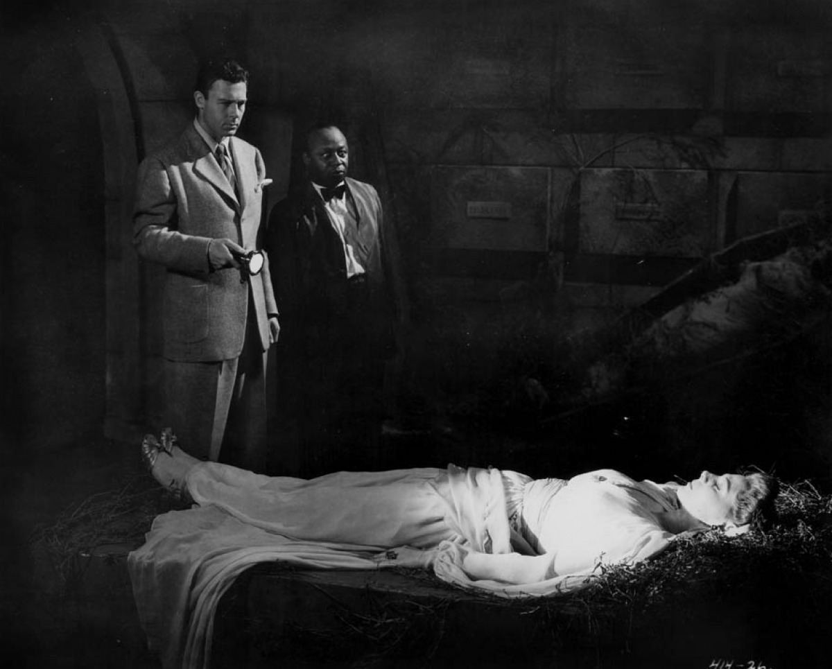 Imagem de referência de King of the Zombies, descrito nos dados abertos como filme de 1941 dirigido por Jean Yarbrough