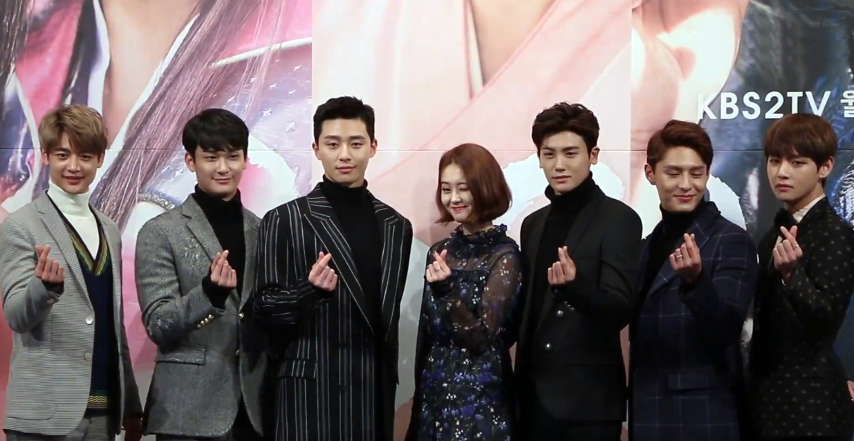 Imagem de referência de Hwarang: The Beginning, descrito nos dados abertos como série de televisão sul-coreana de 2016-17