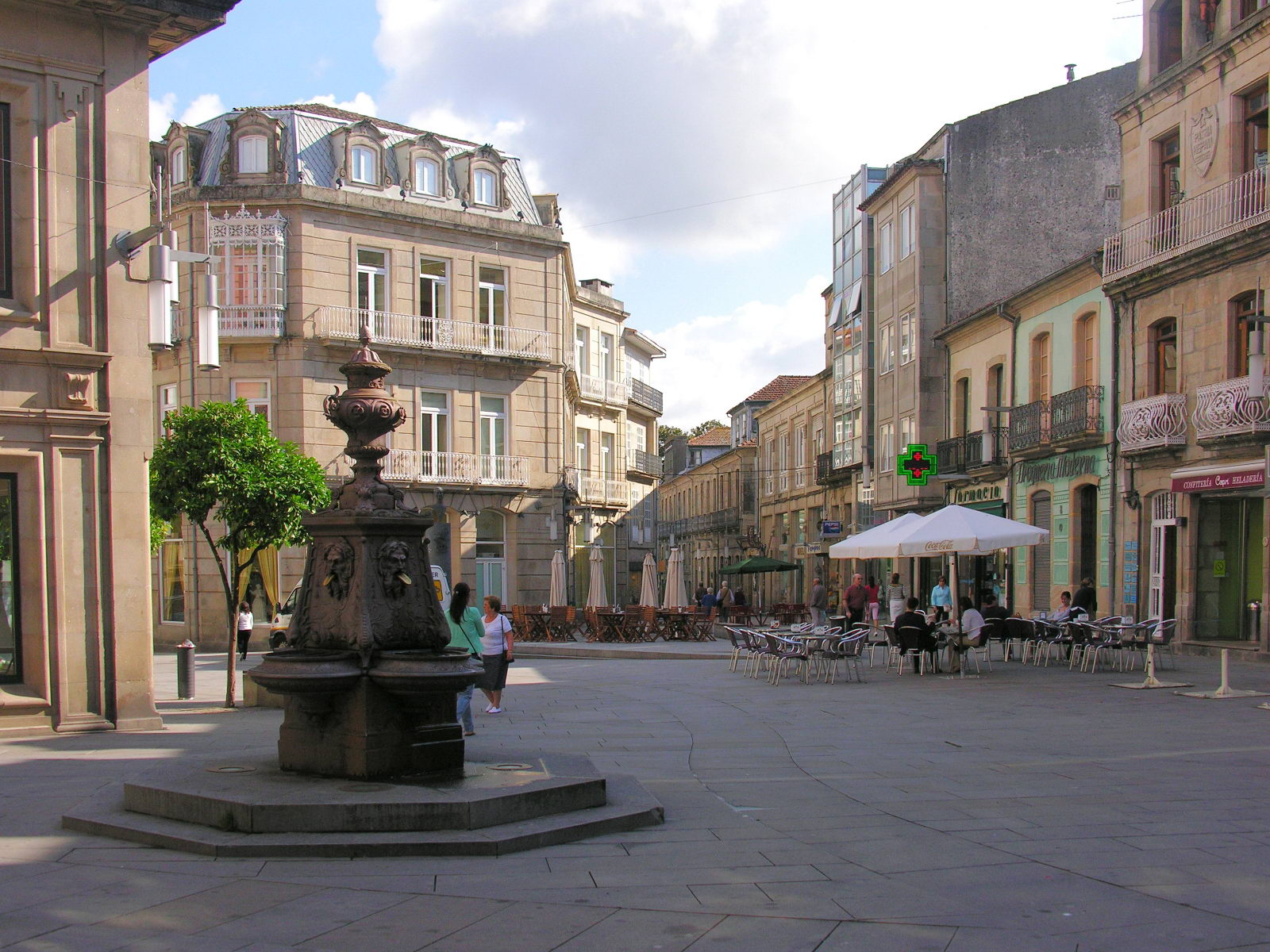 Imagem de referência de Edifício Varela, descrito nos dados abertos como edifício em Pontevedra, Espanha