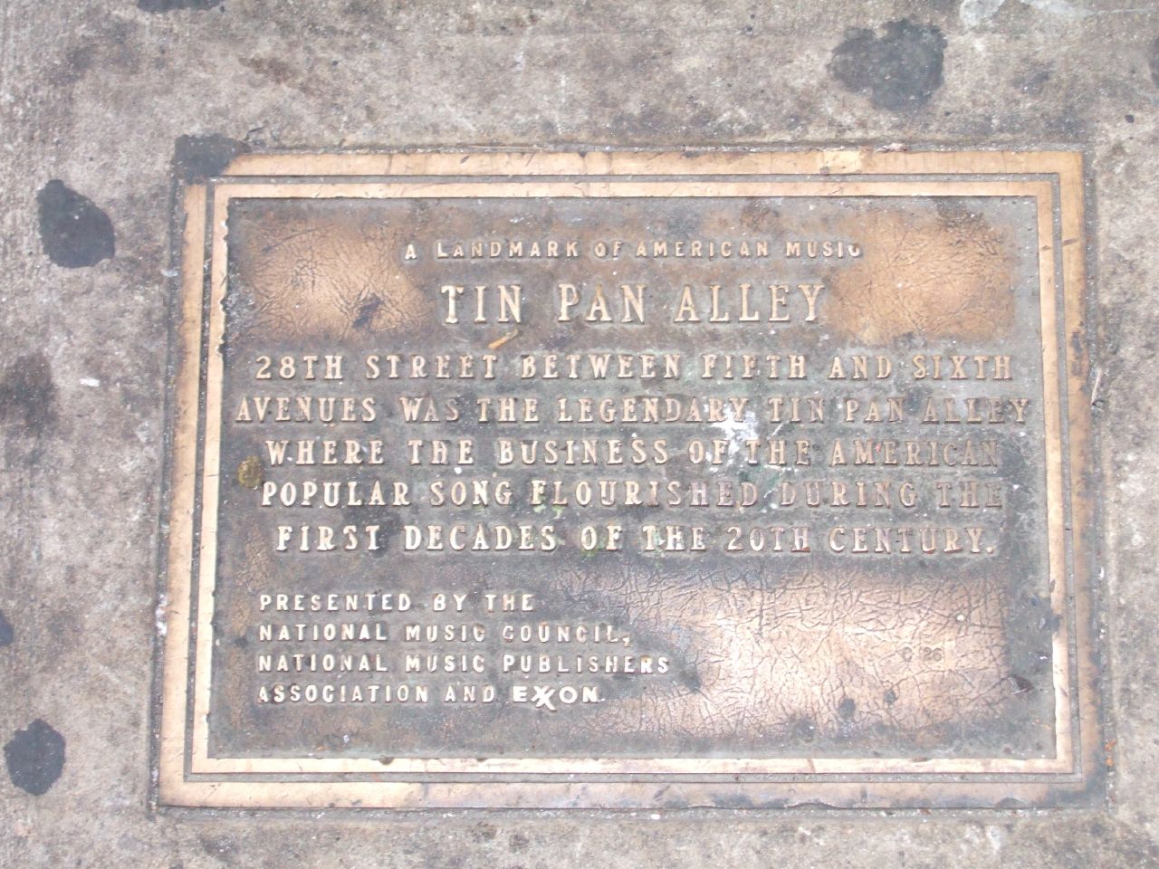 Imagem de referência relacionada a Tin Pan Alley, item descrito como filme de 1940 dirigido por Walter Lang