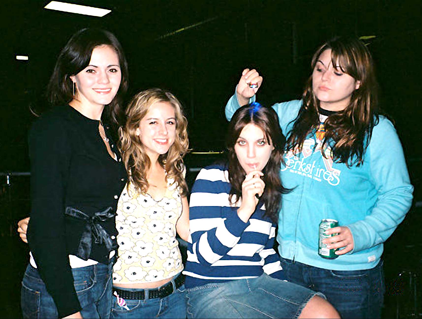 Imagem de referência de The Donnas, descrito nos dados abertos como banda musical