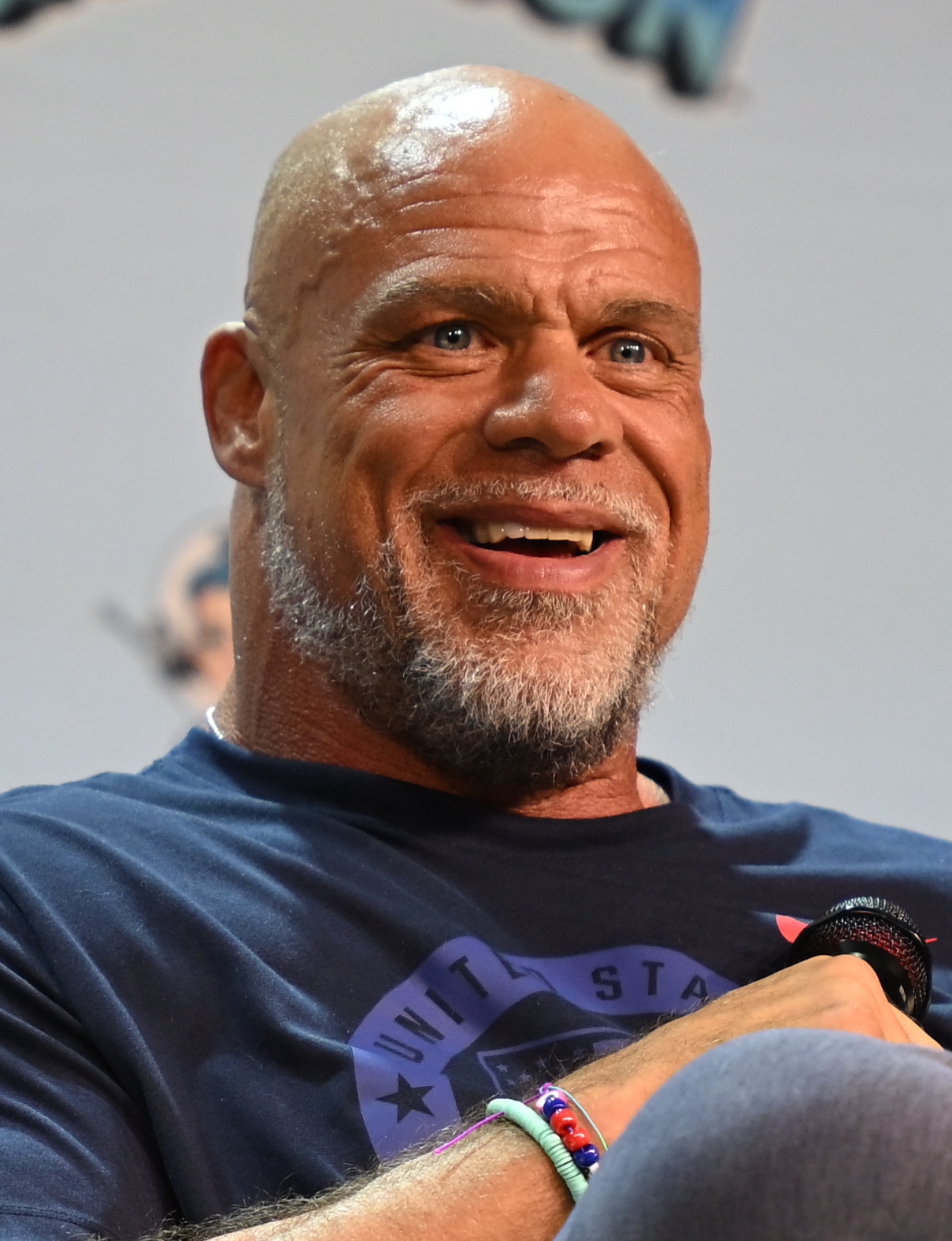 Imagem de referência de Kurt Angle, descrito nos dados abertos como lutador profissional norte-americano e medalhista de ouro olímpico de 1996