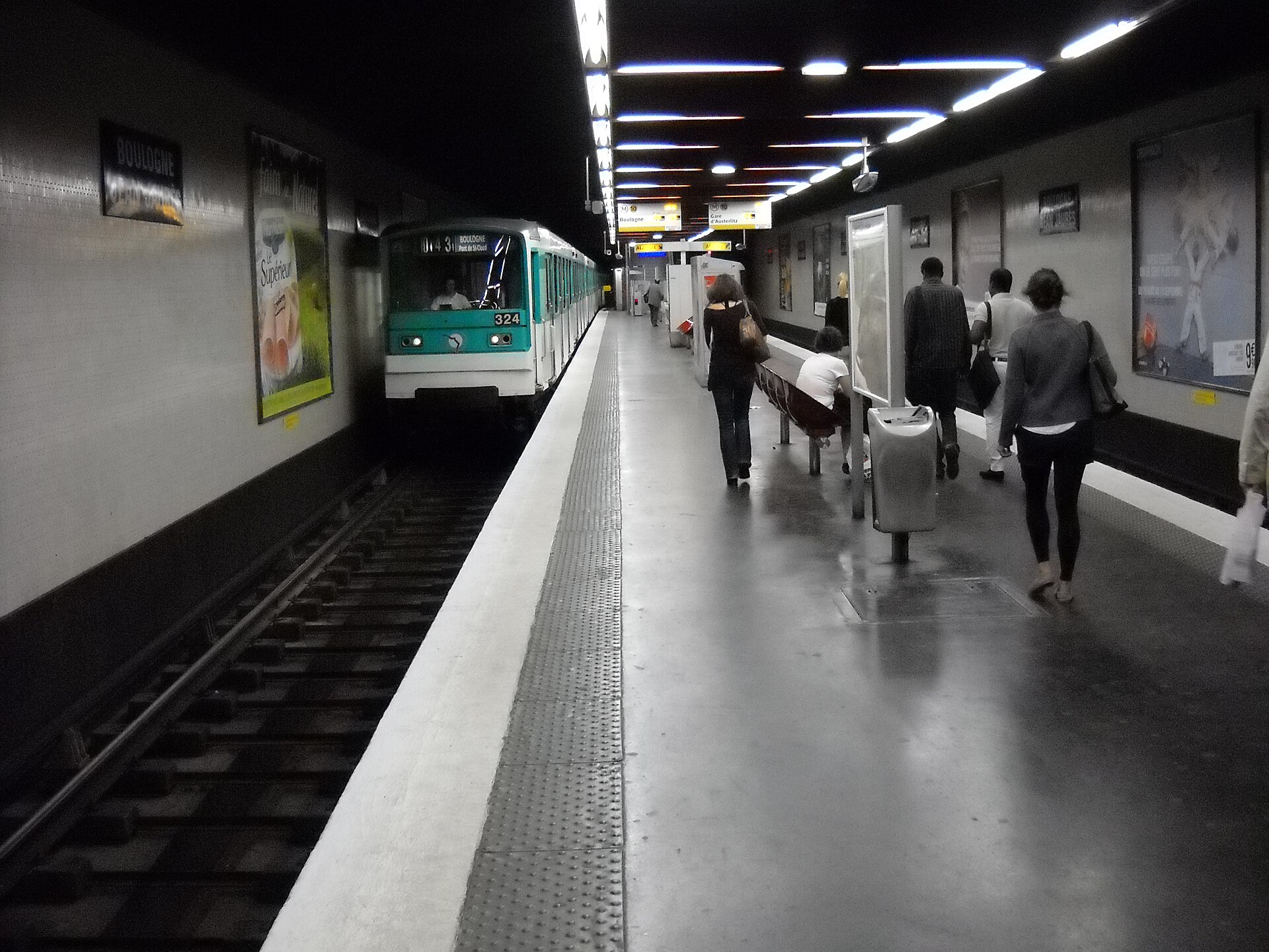 Imagem de referência de Boulogne - Jean Jaurès, descrito nos dados abertos como estação do Metropolitano de Paris