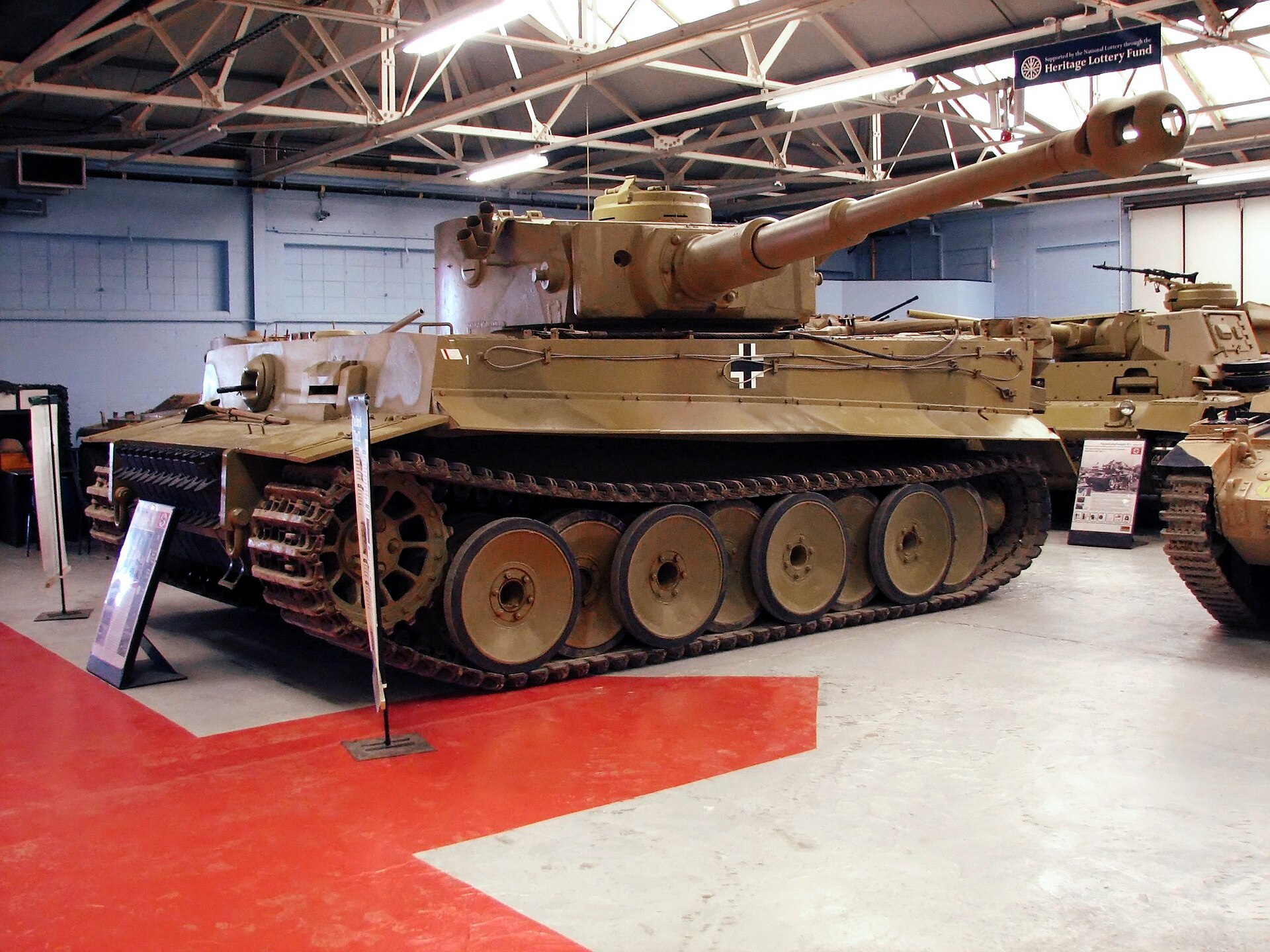 Imagem de referência de Panzerkampfwagen VI Tiger, descrito nos dados abertos como tanque de guerra alemão