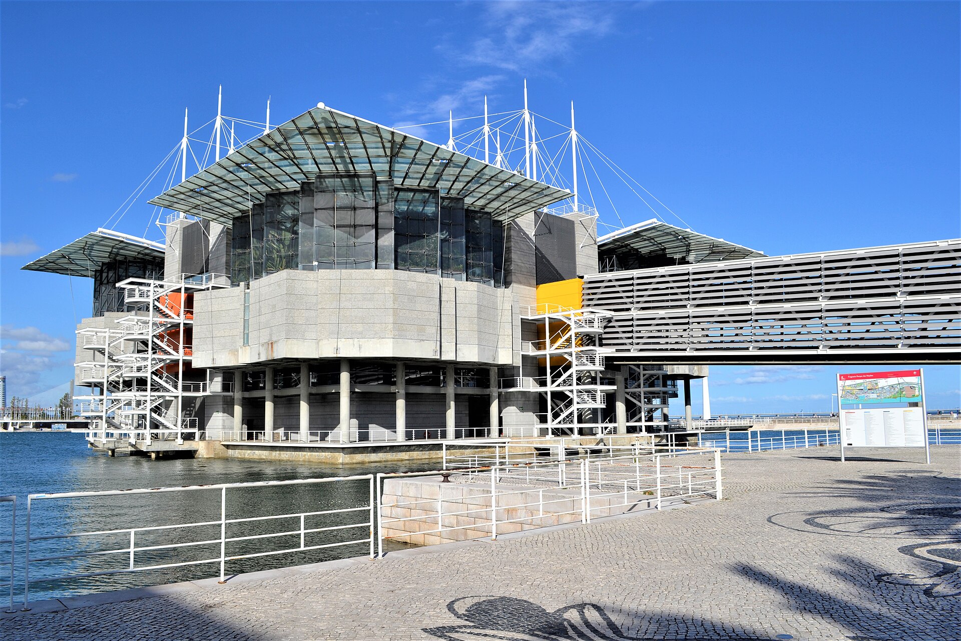 Imagem de referência de Em lisboa, descrito nos dados abertos como estadio do Benfica