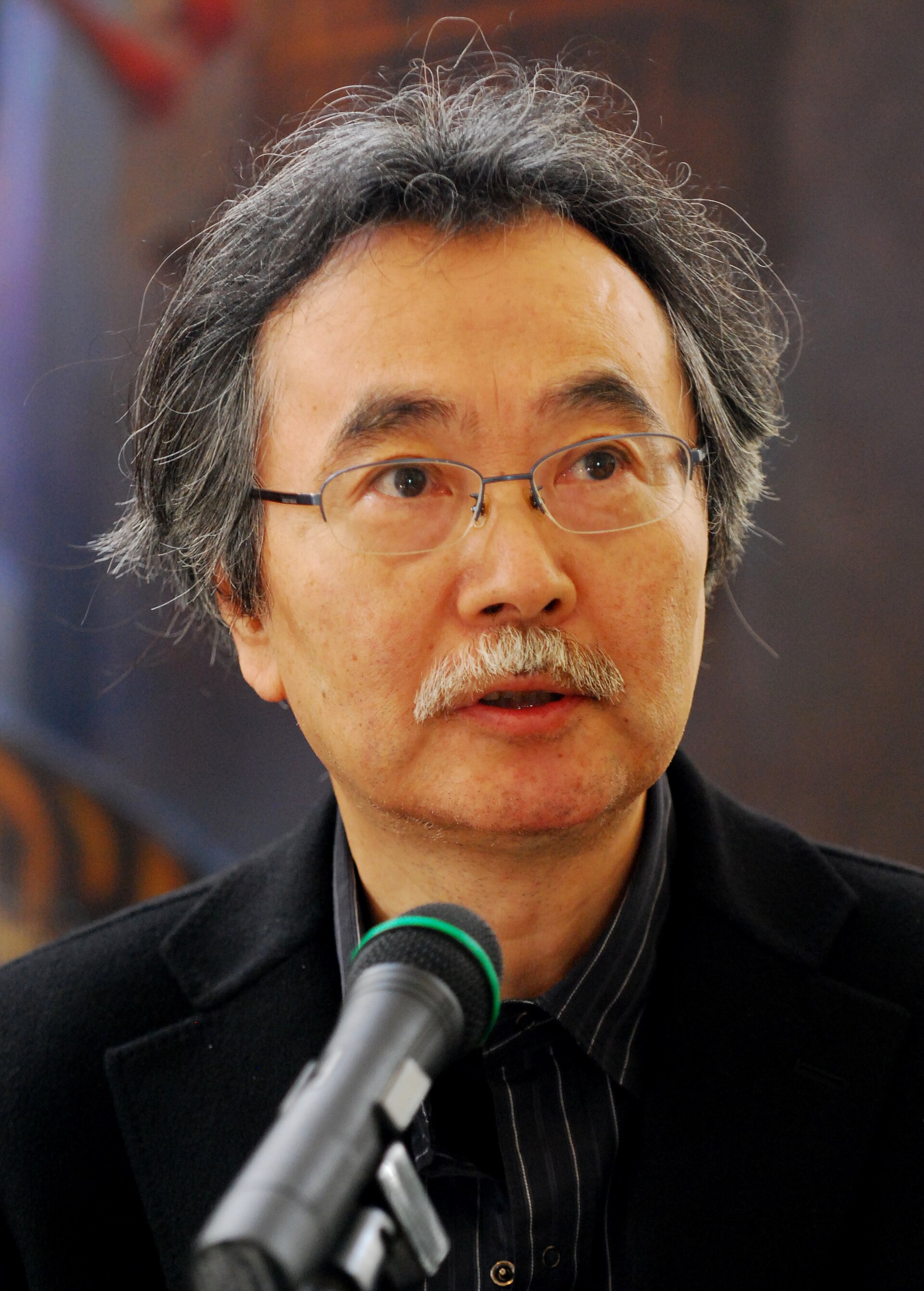 Imagem de referência de Jiro Taniguchi, descrito nos dados abertos como mangaka japonês