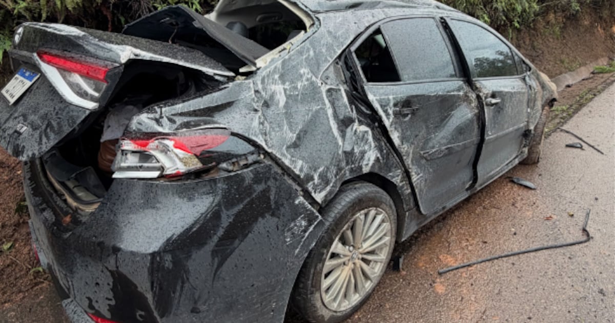 Pedro Rousseff tranquiliza apoiadores após acidente de carro na Fernão Dias: ‘Revivemos’