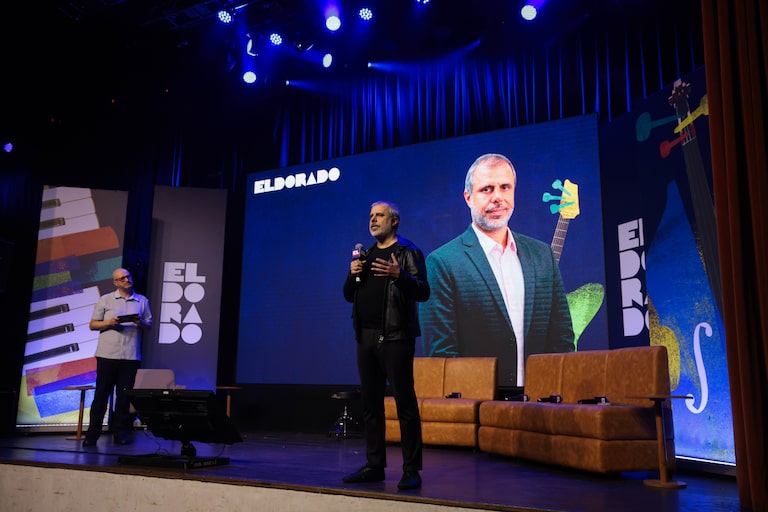 Rádio Eldorado está no ar: veja como foi a reestreia transmitida ao vivo