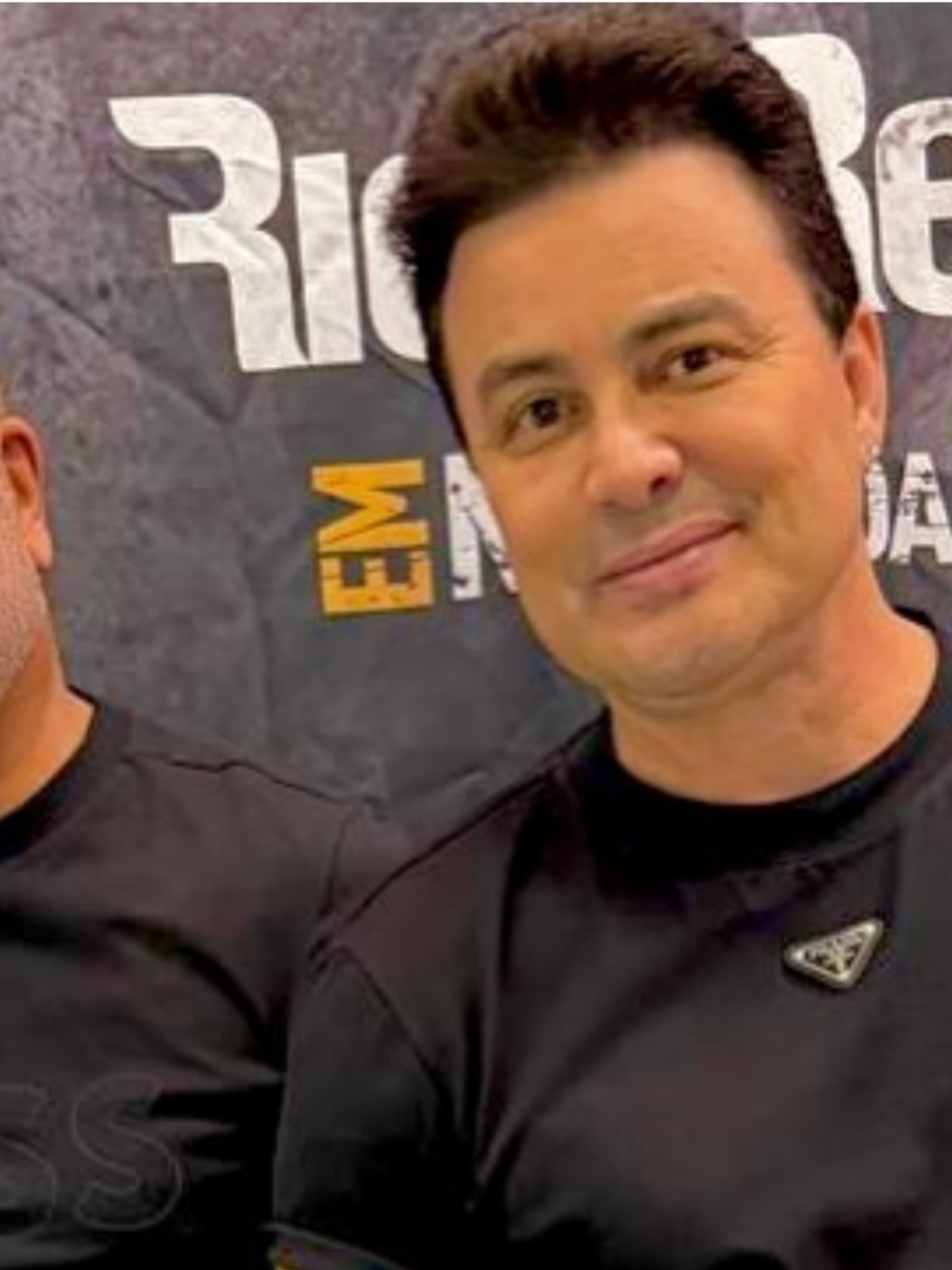 Renner anuncia que seguirá carreira solo após morte de Rick em acidente de helicóptero