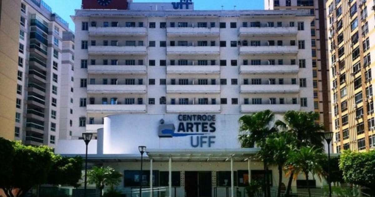 Após manifestações pró-Lula, UFF denuncia ameaças de agressão e incêndio à PF: 'Vamos tacar fogo'