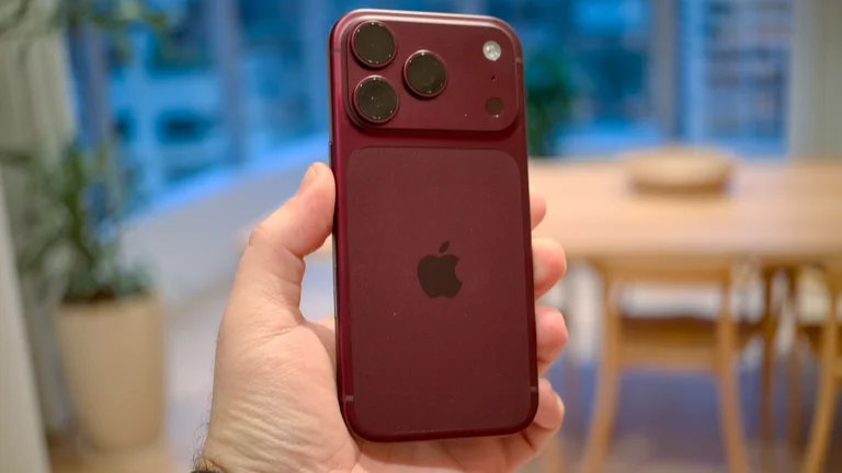 Atualize já: Apple libera iOS 27.2 com Siri AI em português