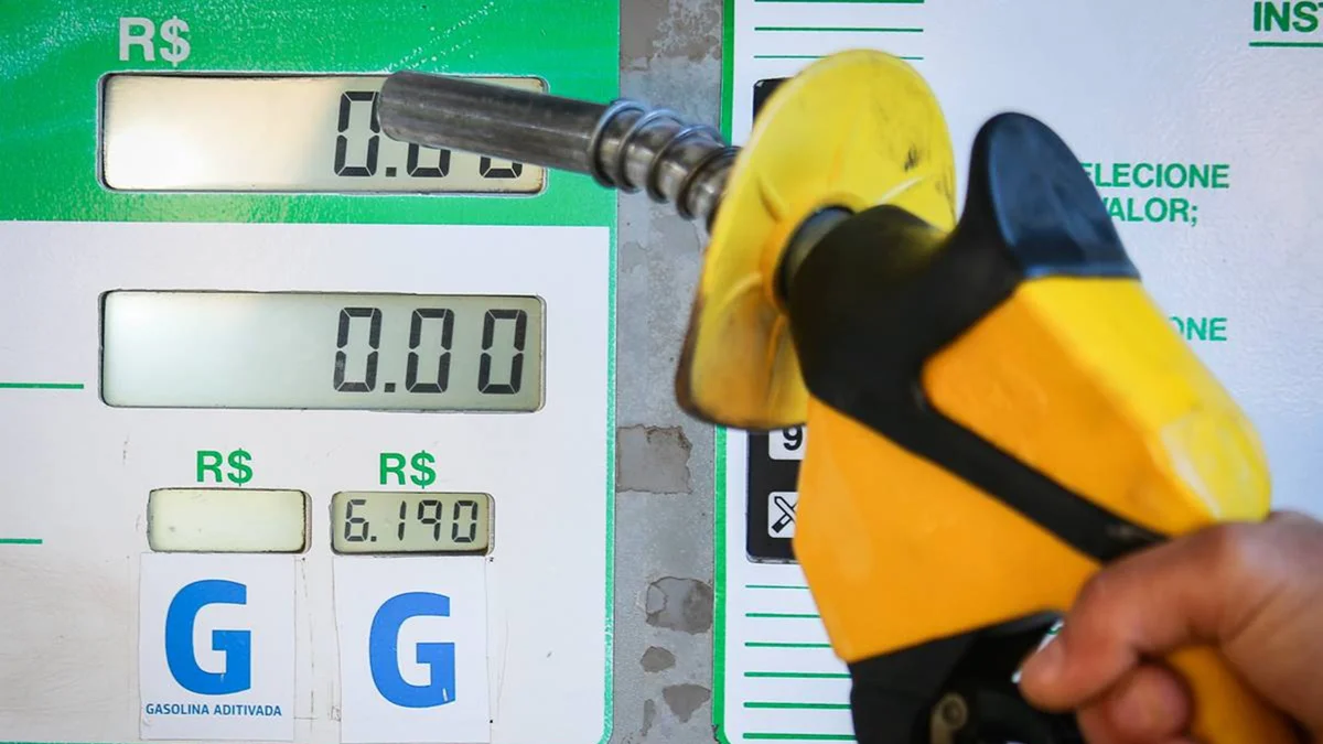 Governo publica portaria com adicional de R$ 1,40 na subvenção ao diesel