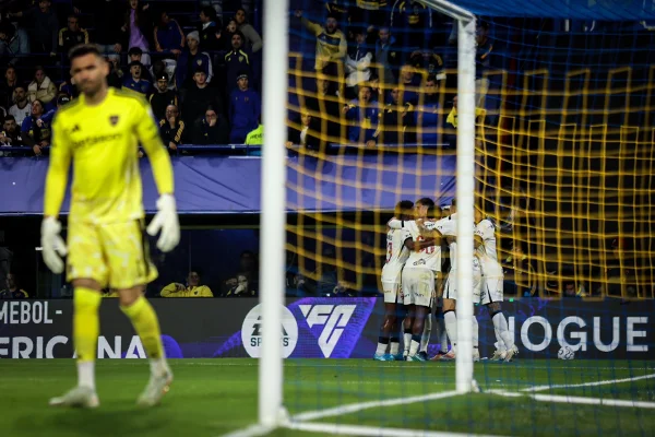 Rival do Vasco na Sul-Americana, Boca tem apenas uma vitória no Maracanã - destaque galeria