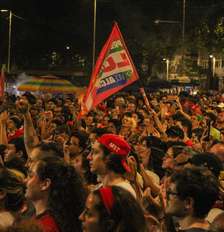Estudantes fazem manifestação em São Paulo a favor da reeleição de Lula (PT) nesta quinta-feira, 8 Foto: Gabriela Pereira/Enquadrar/Estadão Conteúdo