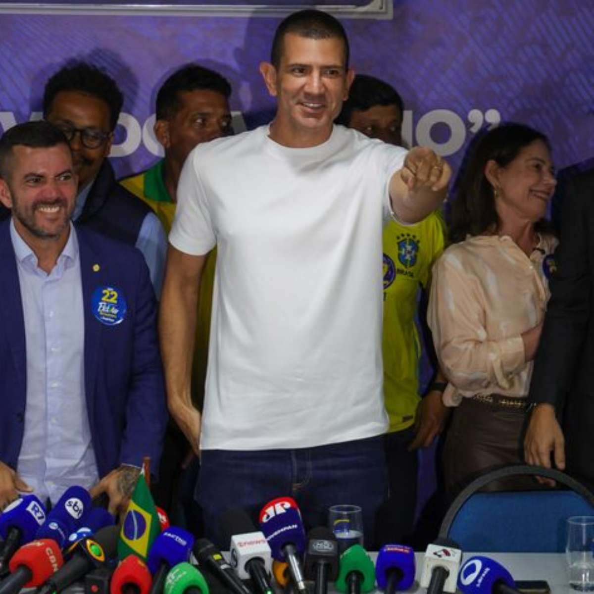 Douglas Ruas agradece Bolsonaro por eleição no RJ e promete 'guerra contra o crime'