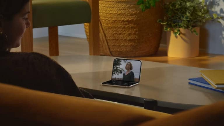 Apple inicia pré-venda do iPhone Duo no Brasil com entregas este mês