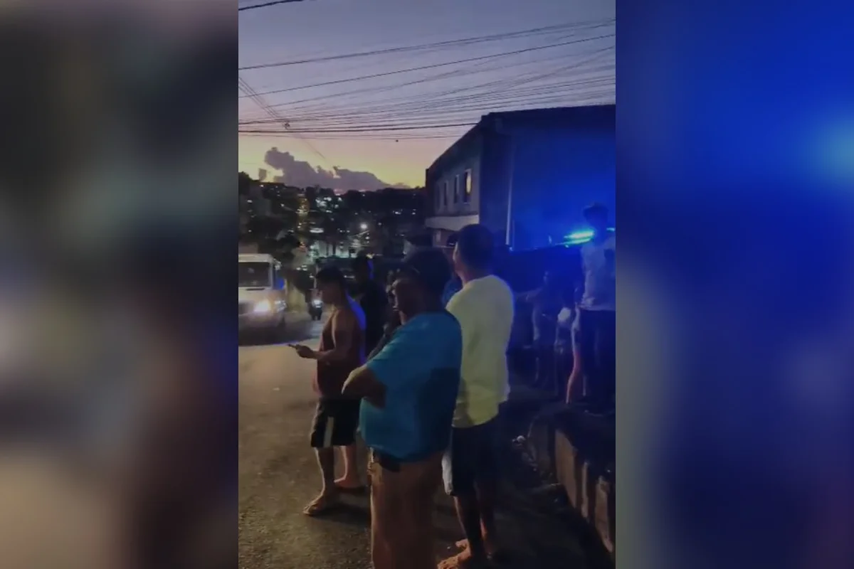 Moradores de BH que continuam sem luz fazem protesto