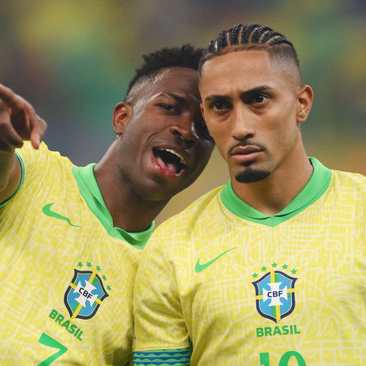 Brasil fica sem representantes no top-10 do Bola de Ouro; confira os brasileiros