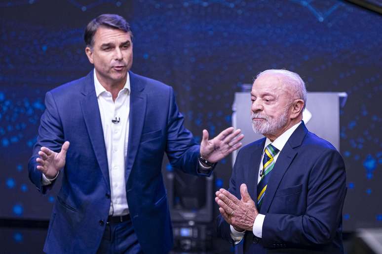 Flávio e Lula deixam propostas de lado e focam em troca de ataques em debate agressivo