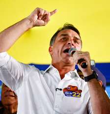 Flávio Bolsonaro disputa o segundo turno com apoio de partidos da direita. Foto: Wilton Junior/Estadão / Estadão