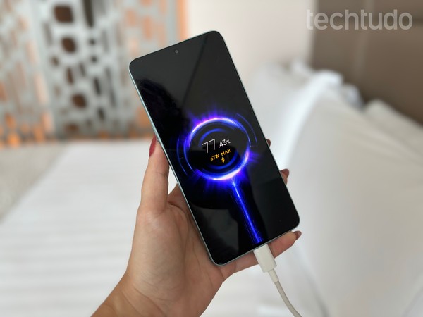 Baterias gigantes são a nova aposta dos celulares chineses; saiba por quê