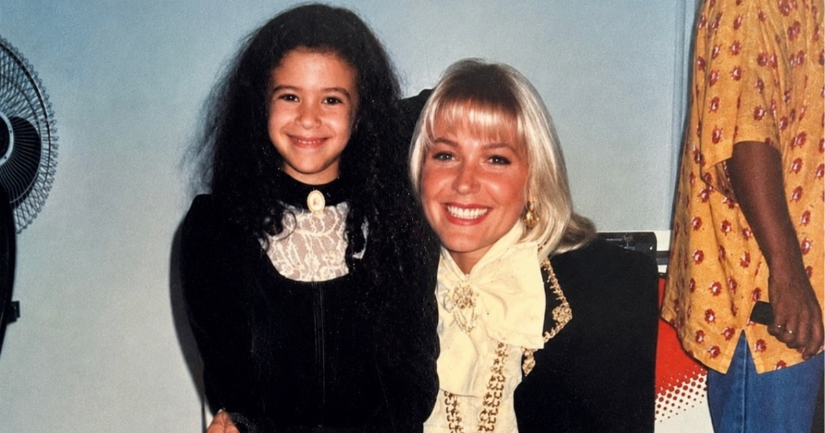 Ex-atriz mirim da Globo resgata foto com a Xuxa e comenta trabalho atual como educadora
