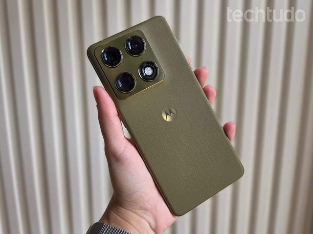 Celular Motorola com NFC: 6 melhores modelos para comprar