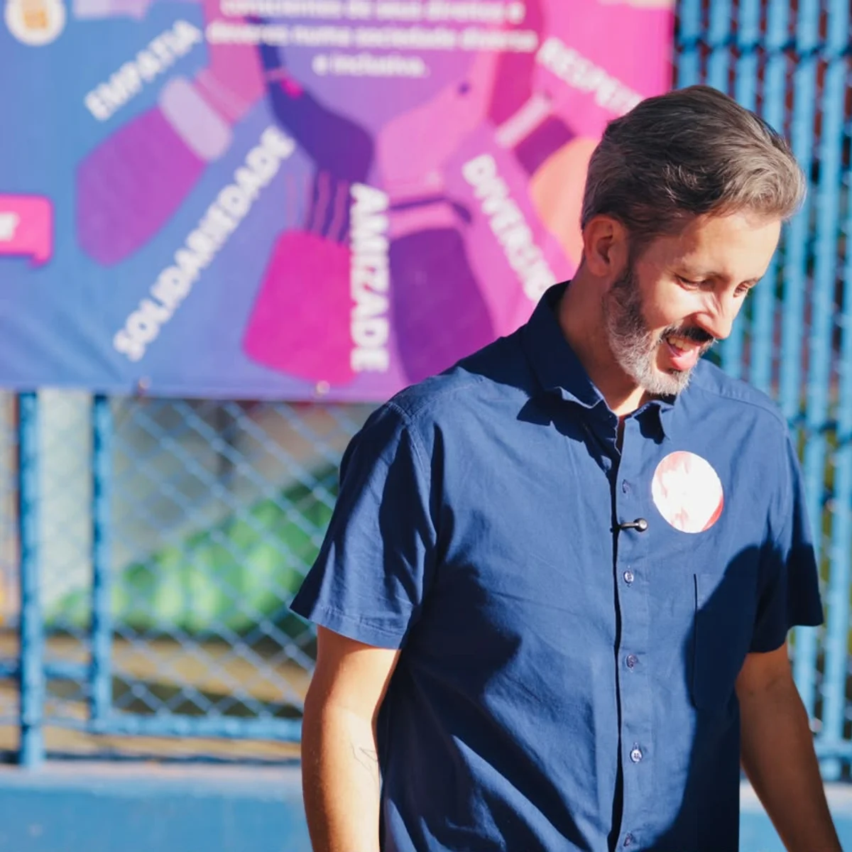 Leandro Grass participa de ato com paralisação dos professores do DF
