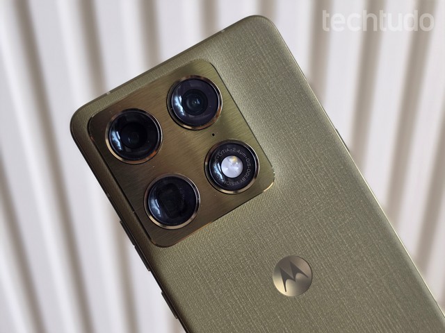 Celular Motorola com NFC: 6 melhores modelos para comprar