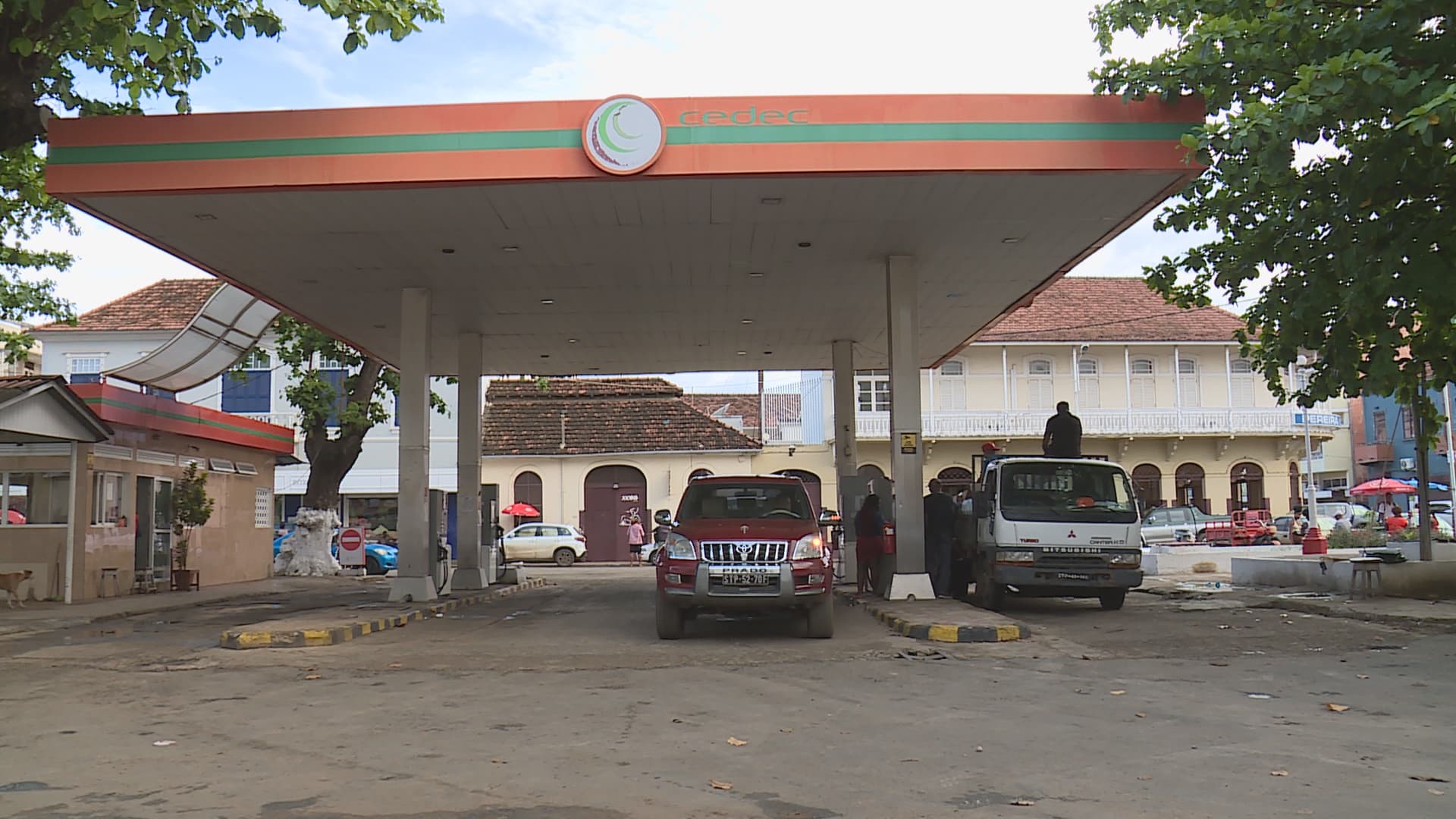Rotura da gasolina e do petróleo para cozinha agudiza a crise energética no país