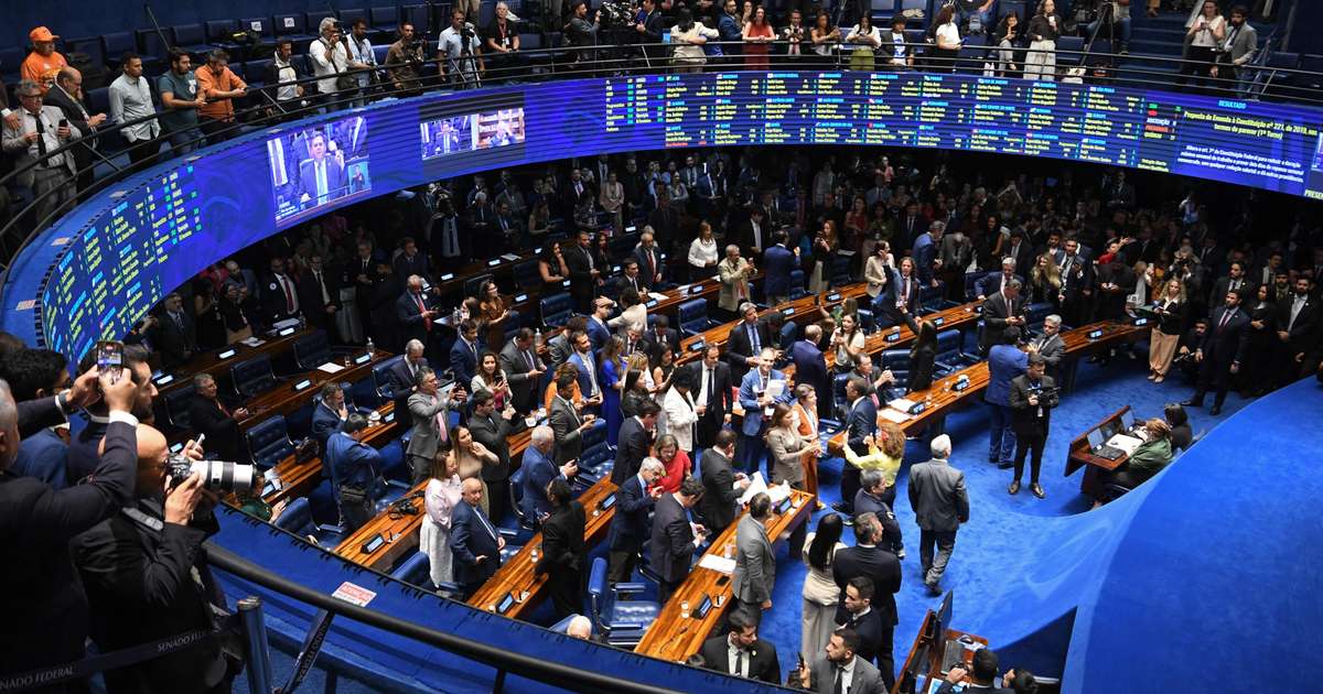 Após promulgação, 66,2% dos brasileiros aprovam o fim da escala 6x1; 26,4% desaprovam, mostra pesquisa BTG-Nexus