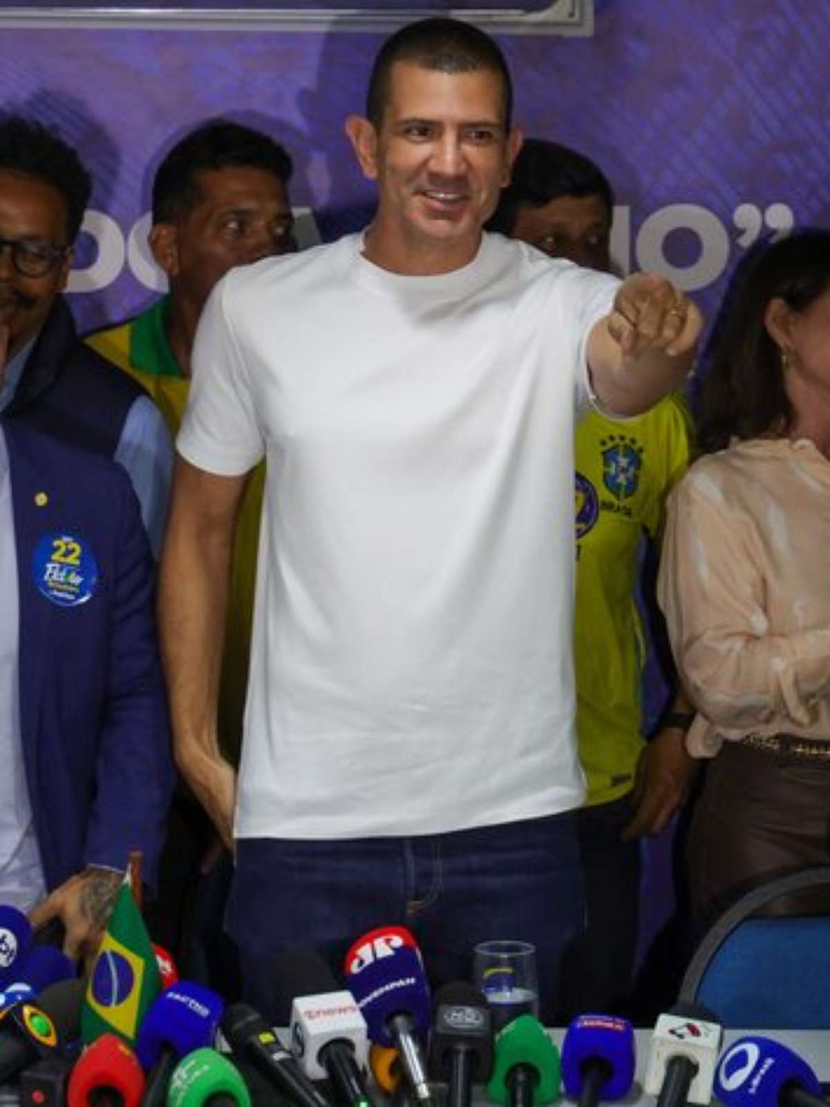 Douglas Ruas agradece Bolsonaro por eleição no RJ e promete 'guerra contra o crime'